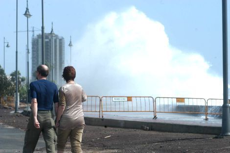El Gobierno de Canarias mantiene la situación de alerta en todo el Archipiélago