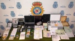Una operación contra la falsificación de documentos se salda con tres detenidos en Lanzarote