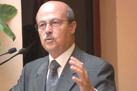 Segura dice que existen barcos nodriza dedicados al tráfico de estupefacientes y que lo demás es literatura