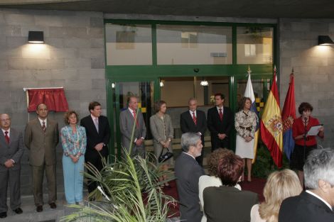 El PSC acusa a Coalición Canaria de utilizar la imagen de los Reyes para la inauguración fraudulenta del Centro de Salud de Titerroy