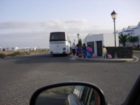 Coalición Canaria exige que el Ayuntamiento de Yaiza arregle las paradas de guaguas destrozadas desde el Delta