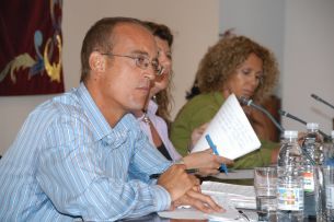 El Grupo de Gobierno de Arrecife aprueba en solitario el balance de cuentas de 2005, con un superávit de 7,1 millones de euros
