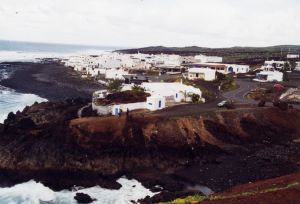 El Gobierno de Canarias prepara una nueva normativa para reconocer el carácter urbano de El Golfo