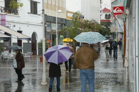 La amenaza de fuertes lluvias e inundaciones en toda Canarias obliga al Cabildo a suspender las actividades previstas al aire libre