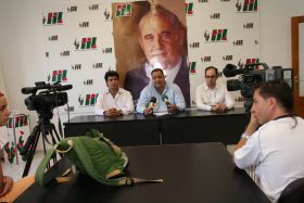 El PIL muestra su apoyo a Dimas Martín y vuelve a reclamar el indulto cuatro meses después de su entrada en prisión
