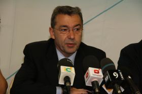 Paulino Rivero pide "consenso" y "trabajo" para Canarias durante su investidura