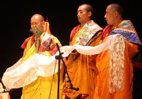 Los monjes de Sera Mei hechizan, triunfan y repiten