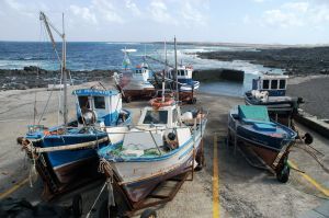 El Gobierno de Canarias y el Ayuntamiento de Tinajo plantarán cara a Costas en el TSJC para defender las viviendas de La Santa