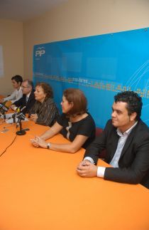 Cándido Reguera afirma que con Mariano Rajoy como presidente será "más fácil" que las iniciativas que beneficien a Lanzarote salgan adelante