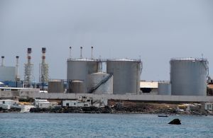 El PSOE solicita potenciar el uso de energías renovables y contener la saturación de la isla