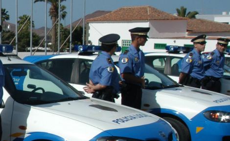 La Policía Local instruye diligencias por un delito contra la seguridad vial en Yaiza