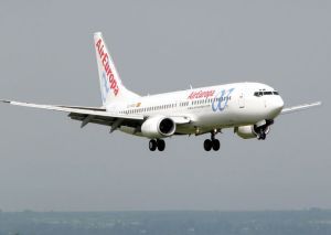 Los pilotos de Air Europa pararán del 5 al 9 de mayo e irán a la huelga desde el 1 de junio