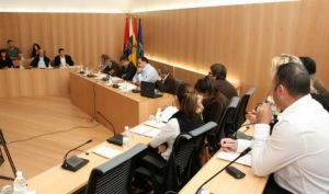 El Ayuntamiento de Tías aprueba una operación de crédito de hasta 2 millones de euros para pagar a sus proveedores
