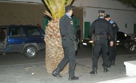 La Policía Nacional intercepta una banda de traficantes de personas en Gran Canaria que transportaba inmigrantes en furgones