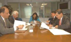 Las Cámaras Canarias firman un convenio para la formación de jóvenes que prestarán servicios de internacionalización a empresas canarias