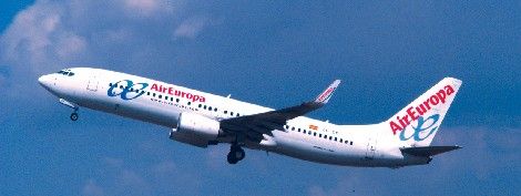 Casi 90 pasajeros de un vuelo Air Europa Tenerife-Salamanca no embarcan tras improvisarse una parada técnica en Madrid