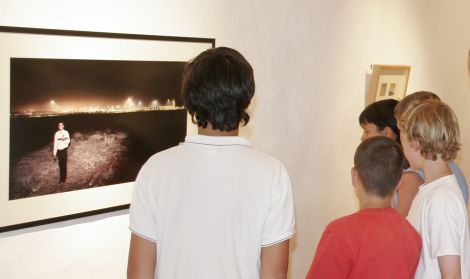 La exposición "Arte Renovable" del MIAC se traslada a la Ermita de San Antonio en Tías