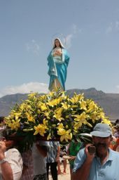 Famara cerró sus fiestas con la Procesión del Sagrado Corazón de María