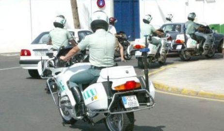 Detenidos diez guardias civiles por presuntos cobros ilegales en el aeropuerto de Gran Canaria