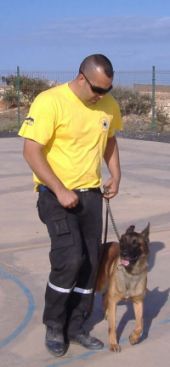 La unidad canina de Emerlan acudió a un encuentro formativo en Fuerteventura