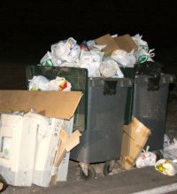 The delay in payroll payments once again jeopardizes waste collection
