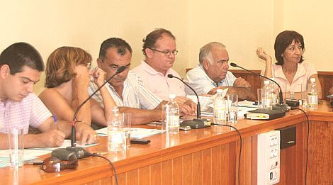 CC propone reducir el número de concejales liberados para afrontar la crisis en San Bartolomé