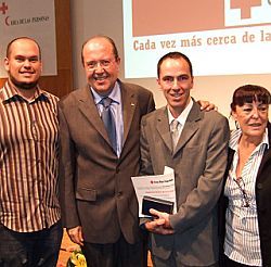 Cruz Roja distingue a tres voluntarios de Lanzarote en un acto institucional de ámbito autonómico
