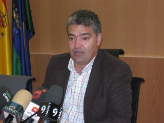 Cruz Saavedra reestructura el Ayuntamiento de Tías