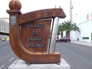 El ayuntamiento retirará el lunes el nombre de Santa Coloma de las esculturas de entrada al barrio