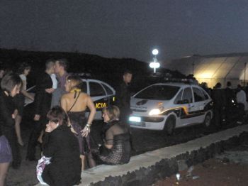 Tres detenidos en el altercado en la explanada del Biosfera la noche de fin de año