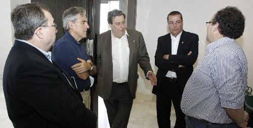 Puertos firma la cesión del Islote de La Fermina al Ayuntamiento, que a su vez lo cederá a los Centros Turísticos