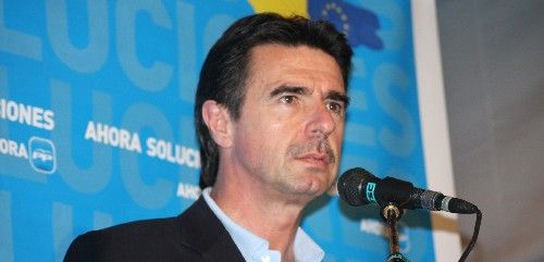 Soria pide el voto en Lanzarote para cambiar el rumbo del país