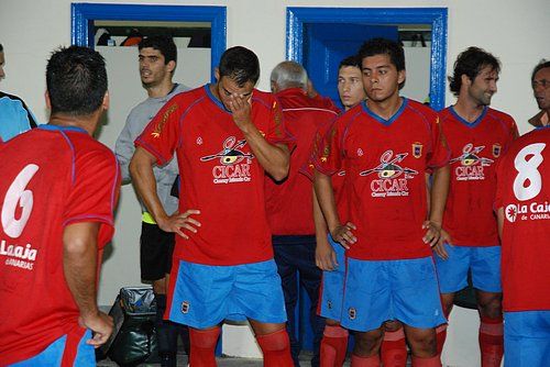 Victoria con apuros de la UD Lanzarote ante el CD Tinajo