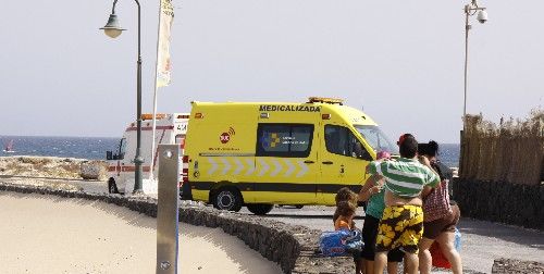Grave accidente de un kitesurfista en la Playa de los Charcos