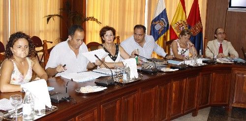 El PIL pide a los partidos nacionalistas un "acercamiento con el objetivo de desalojar al PSOE de las instituciones"