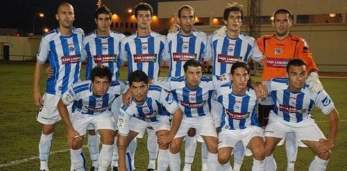 Alavés prevailed over a Universidad team that showed a good image
