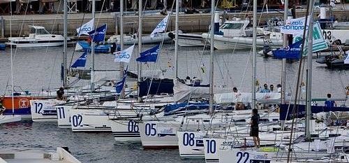 60 embarcaciones participan en el VIII Trofeo César Manrique Puerto Calero