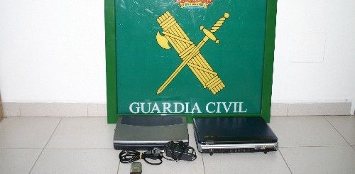 La Guardia Civil detiene a cuatro personas acusadas de cometer dos robos con fuerza en  Tías