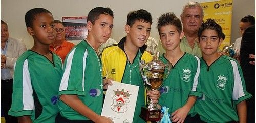 El fútbol y fútbol sala de Lanzarote vivieron su particular fiesta con la entrega de trofeos