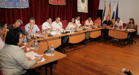 El PSOE afirma que la auditoria 2008 del Ayuntamiento de Yaiza refleja la nula gestión realizada por Gladys Acuña"