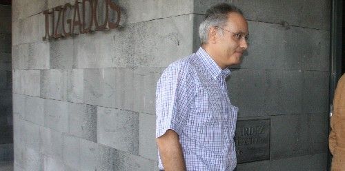 El secretario Yaiza guardaba 56.000 euros en la caja fuerte de su despacho en el Ayuntamiento
