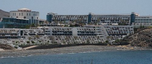 El PSOE acusa a Berriel de "falsear la realidad respecto a los hoteles ilegales" de Lanzarote