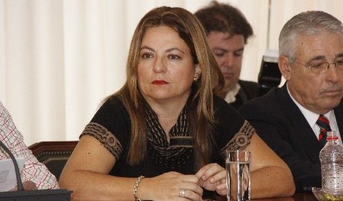 Councilor Isabel Martinón stars in a confrontation with the Local Police