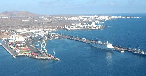 La Cámara de Comercio denuncia el puerto tercermundista de Lanzarote
