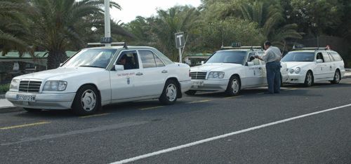 Taxistas de Tías, Yaiza, Tinajo, Teguise y Haría anuncian un paro de tres días
