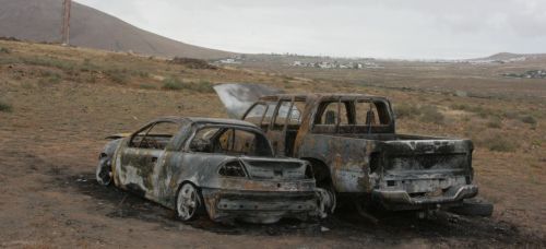 Un hombre intenta quemar su vivienda en Tahíche con su esposa y sus hijos dentro