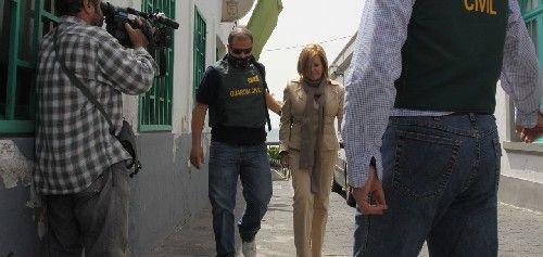 El PIL abre un expediente de expulsión a Luisa Blanco y da un tiempo "de audiencia" a Antonio Machín