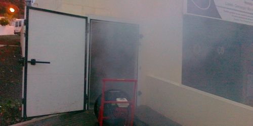 Incendio en un cuarto del Centro Comercial Biosfera de Puerto del Carmen