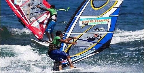 El viento por fin sopló en el Mundial de Windsurf Islas Canarias PWA Costa Teguise