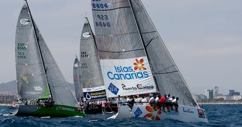El Islas Canarias Puerto Calero se acerca al Madrid Caser en la regata Camper-Trofeo Conde Godó de Barcelona